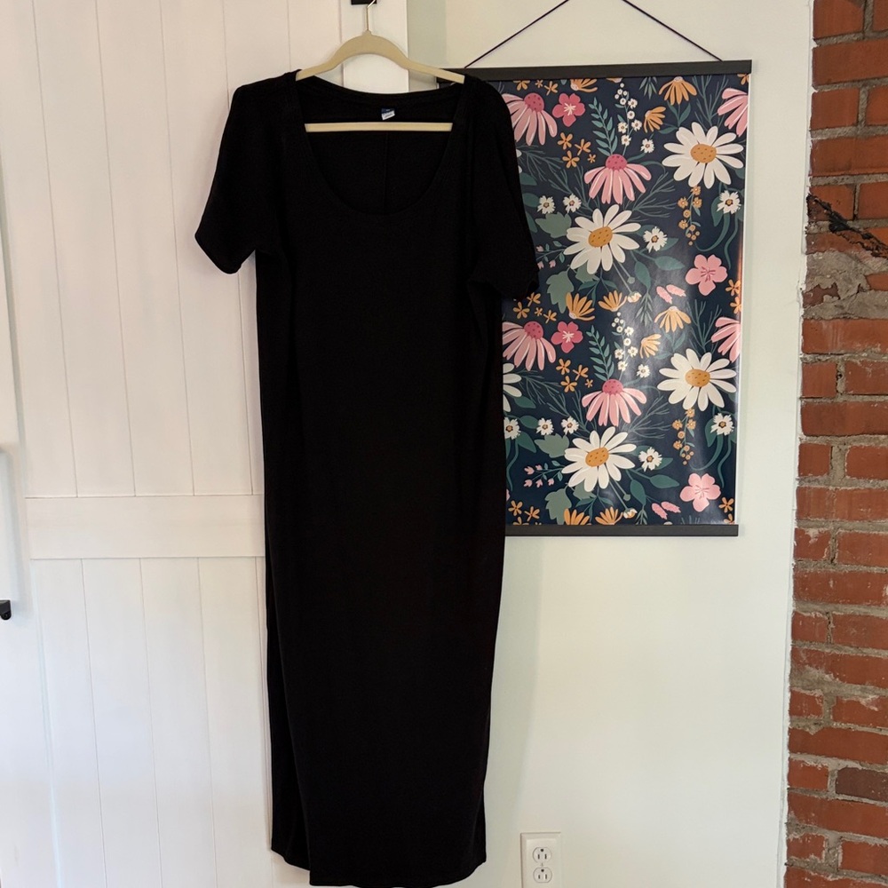 Old Navy Classic Black Midi Dress